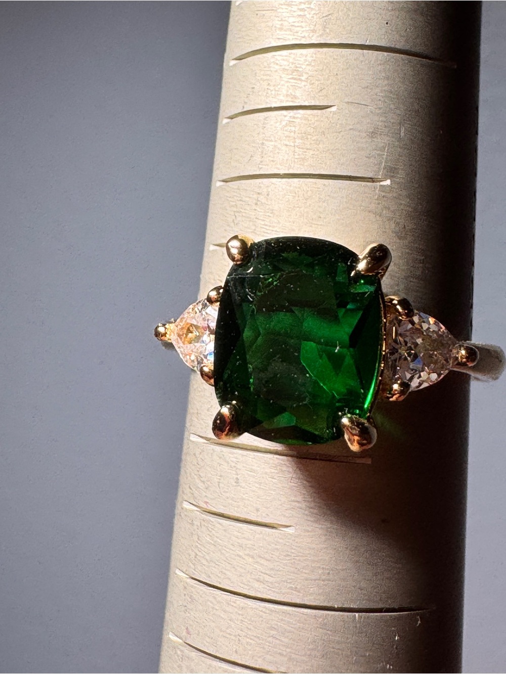 Green Cushion-Cut Gemstone Ring with Side Stones - Gold Tone